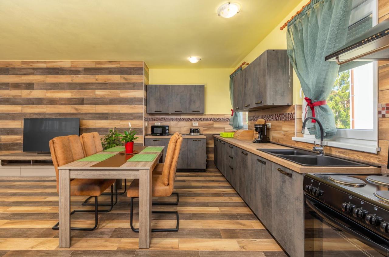 Apartmani Monte Пула Экстерьер фото